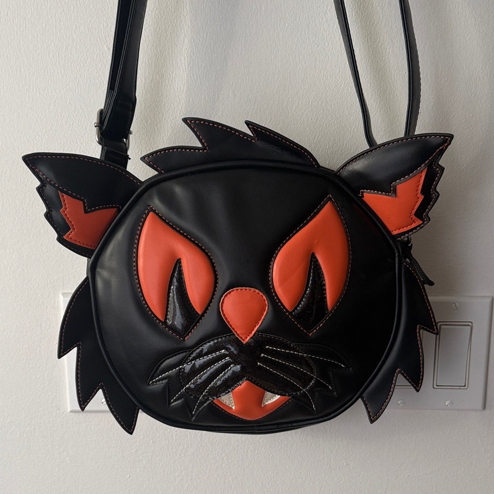 Love Pain and Stitches Cat Face Crossbody Bag - Pumpkin Kult